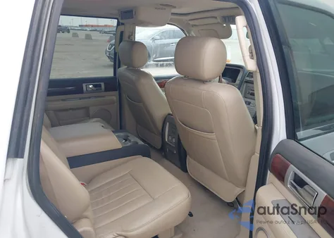 2006 Lincoln Navigator Luxury/Ultimate z USA, uszkodzony, nr VIN 5LMFU28576LJ24809